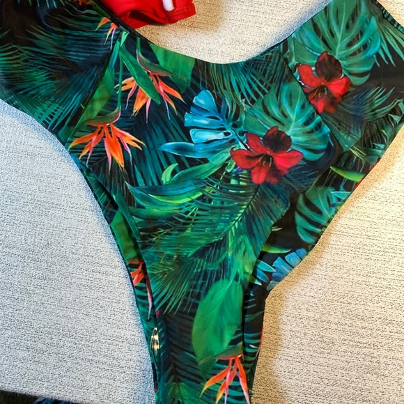 Swim Suit - Picture 6 of 6